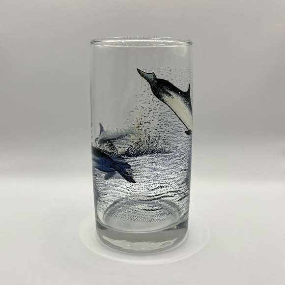 ✨VINTAGE✨ 1989 IRVING OIL LIMITED Glassware [Set of 2] - Picture 5 of 16